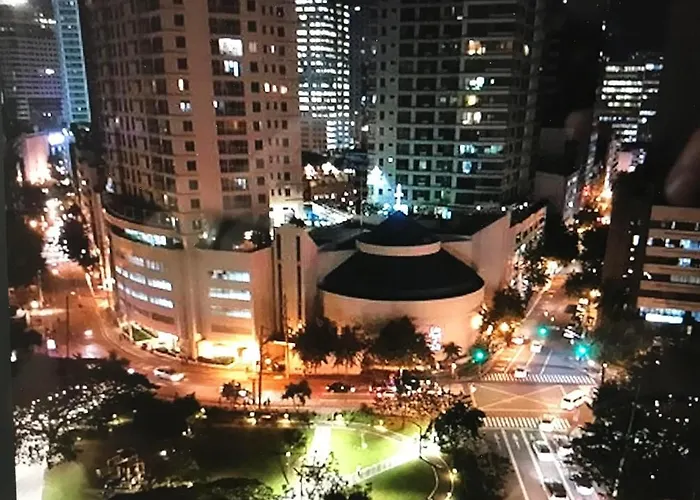 Cozy Place With View At Greenbelt Makati Apartment