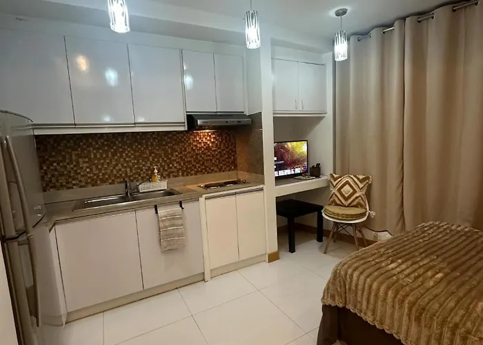 Apartment Cozy Place With View At Greenbelt Makati